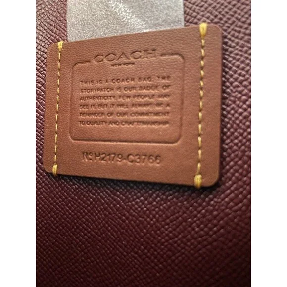 Coach Red Leather Medium Shoulder bucket Bag - Picture 8 of 8